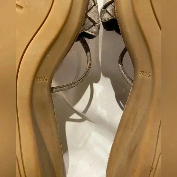 Paul Green Woven Gray Leather Sandal, size 11 - Picture 2 of 5